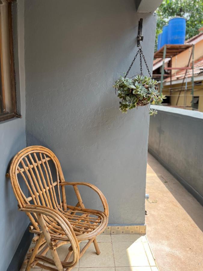 Jinja BaseCamp Bed & Breakfast Bagian luar foto