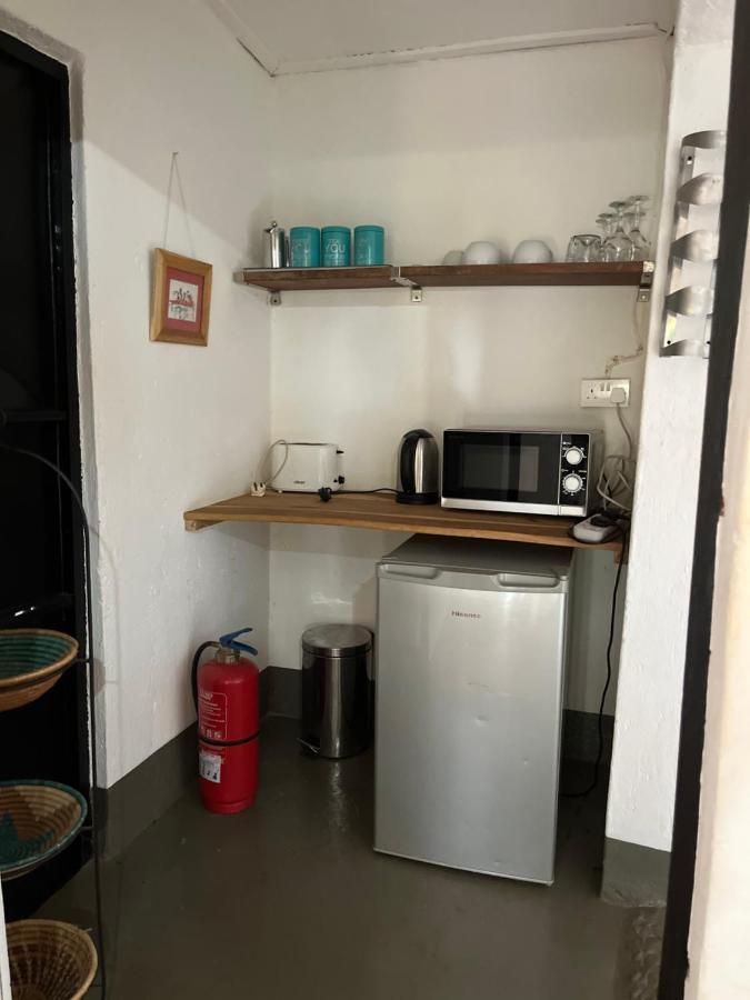 Jinja BaseCamp Bed & Breakfast Bagian luar foto
