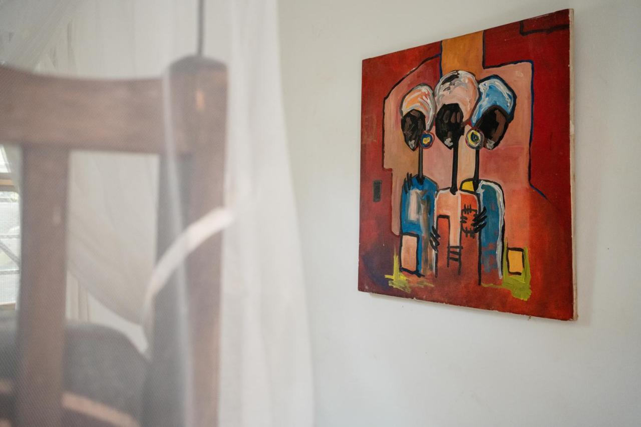 Jinja BaseCamp Bed & Breakfast Bagian luar foto