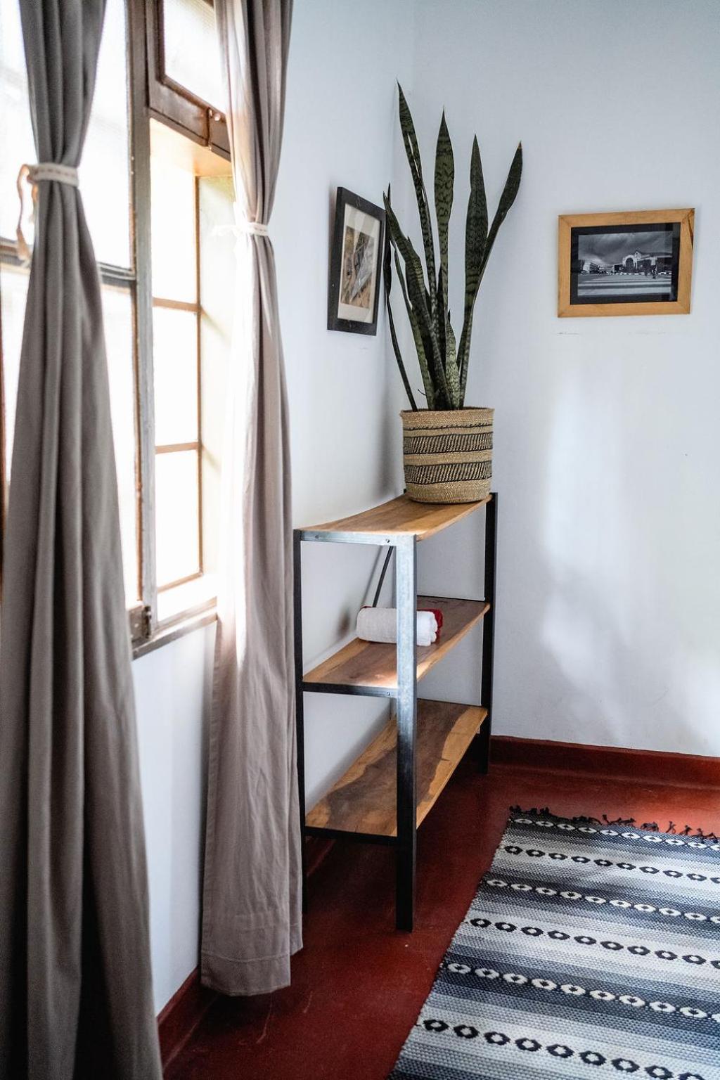 Jinja BaseCamp Bed & Breakfast Bagian luar foto